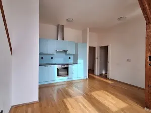 Pronájem bytu 2+kk, Praha - Žižkov, Roháčova, 60 m2