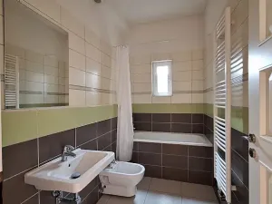 Pronájem bytu 2+kk, Praha - Žižkov, Roháčova, 60 m2