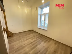 Pronájem bytu 1+kk, Hradec Králové - Kukleny, Pražská třída, 30 m2