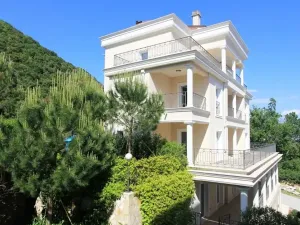 Prodej bytu 4+kk, Đenovići, Černá Hora, 125 m2