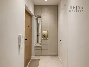 Prodej bytu 1+1, Ostrava, Polská, 26 m2