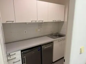 Pronájem kanceláře, Praha - Žižkov, U zásobní zahrady, 370 m2