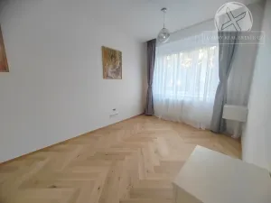 Pronájem bytu 2+1, Praha - Podolí, Podolská, 46 m2