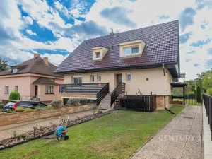 Pronájem bytu 4+1, Praha - Zbraslav, Pod urnovým hájem, 120 m2