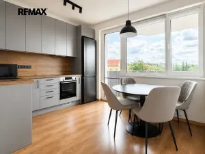Pronájem bytu 2+1, Praha - Hloubětín, Kbelská, 54 m2