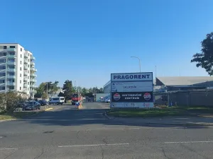 Pronájem skladu, Praha - Hostivař, U továren, 2000 m2