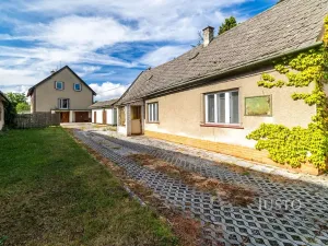 Prodej rodinného domu, Zvole, 520 m2