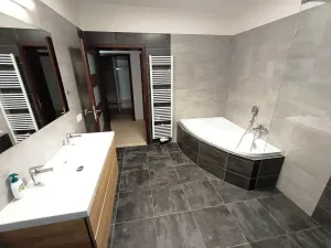 Pronájem bytu 4+kk, Babice, K Vile, 146 m2
