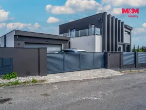Prodej rodinného domu, Jirny, Modřínová, 400 m2