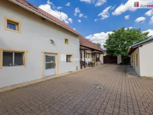 Pronájem výrobních prostor, Doksy, Václ. Plecitého, 4300 m2
