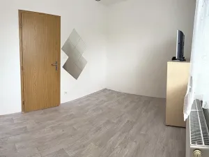 Pronájem bytu 2+kk, Šlapanice, Švehlova, 39 m2