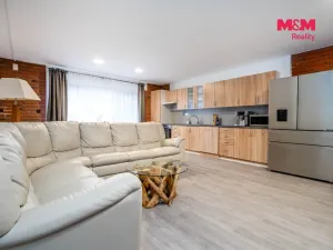 Prodej rodinného domu, Horní Třešňovec, 847 m2