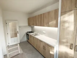 Pronájem bytu 3+1, Hradec Králové, Pod Strání, 80 m2
