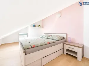 Prodej bytu 3+kk, Šternberk, Farní, 70 m2