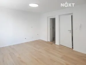 Prodej bytu 1+kk, Praha - Kyje, Vajgarská, 20 m2