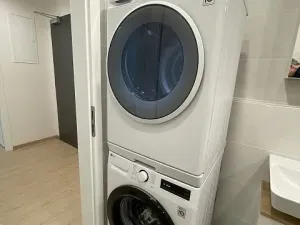 Pronájem bytu 3+kk, Praha - Řeporyje, Haenkeho, 80 m2