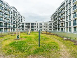 Pronájem bytu 1+kk, Praha - Vysočany, Střídavá, 35 m2