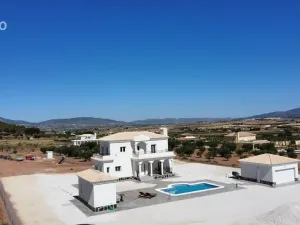 Prodej rodinného domu, Pinoso, Alicante, Španělsko, 180 m2