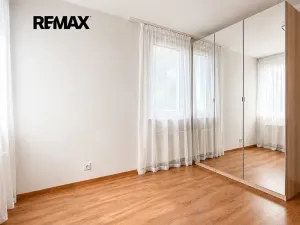 Pronájem bytu 2+kk, Praha - Hloubětín, Kbelská, 54 m2
