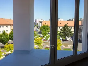 Prodej bytu 2+kk, Veselí nad Moravou, náměstí Míru, 48 m2