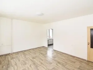 Pronájem bytu 2+1, Chomutov, Haškova, 50 m2