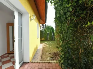 Pronájem rodinného domu, Praha - Štěrboholy, K valu, 220 m2