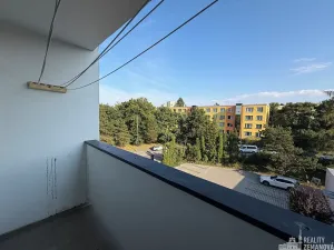 Pronájem bytu 3+1, Praha - Strašnice, Pod strání, 74 m2