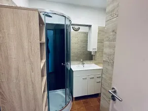 Prodej bytu 2+1, Karlovy Vary, Jaltská, 51 m2