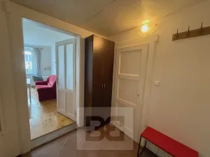 Pronájem bytu 2+kk, Praha - Žižkov, Radhošťská, 47 m2