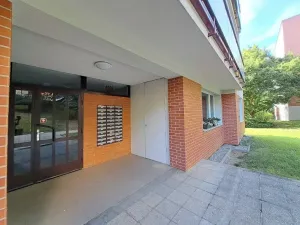 Pronájem bytu 2+1, Zlín, Středová, 58 m2