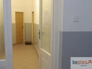Pronájem bytu 2+1, Karlovy Vary, Moskevská, 66 m2