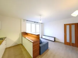 Pronájem bytu 3+kk, Praha - Hloubětín, Poděbradská, 65 m2