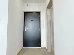 Pronájem bytu 1+1, Praha - Letňany, Dobratická, 31 m2