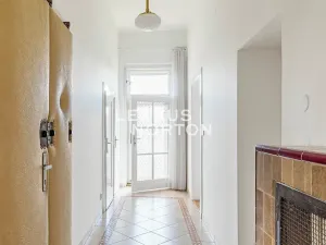 Prodej bytu 6+kk a větší, Praha - Střešovice, Cukrovarnická, 228 m2