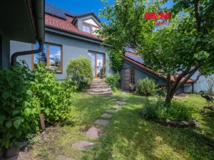 Prodej rodinného domu, Hovorany, 262 m2