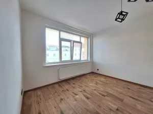 Pronájem bytu 2+kk, Praha - Břevnov, Bělohorská, 50 m2