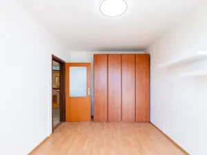Pronájem bytu 3+kk, Praha - Petrovice, Rezlerova, 63 m2