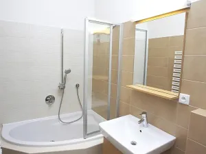 Pronájem bytu 2+kk, Praha - Vyšehrad, Vratislavova, 62 m2