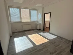 Pronájem kanceláře, Kolín, Plynárenská, 28 m2