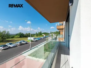 Prodej bytu 2+kk, Praha - Černý Most, Arnošta Valenty, 59 m2