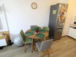 Pronájem bytu 2+kk, Praha - Uhříněves, Saturnova, 48 m2