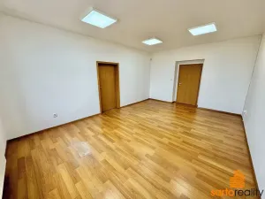 Pronájem kanceláře, Ústí nad Labem, Žižkova, 200 m2