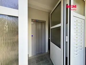 Prodej bytu 1+1, Praha - Letňany, Rýmařovská, 41 m2