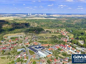 Prodej výrobních prostor, Tavíkovice, 2774 m2
