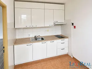 Prodej bytu 1+1, Praha - Bohnice, Dolákova, 37 m2