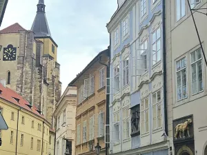 Pronájem bytu 4+1, Praha - Staré Město, Husova, 66 m2