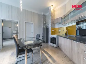Prodej bytu 5+1, Karlovy Vary, nábřeží Jana Palacha, 340 m2