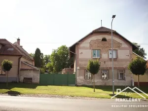 Prodej rodinného domu, Močovice, 168 m2