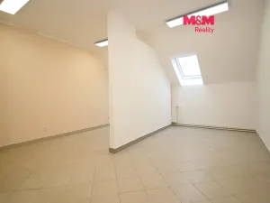 Pronájem obchodního prostoru, Chlumec nad Cidlinou - Chlumec nad Cidlinou IV, Kozelkova, 24 m2