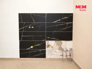 Pronájem obchodního prostoru, Chlumec nad Cidlinou - Chlumec nad Cidlinou IV, Kozelkova, 24 m2